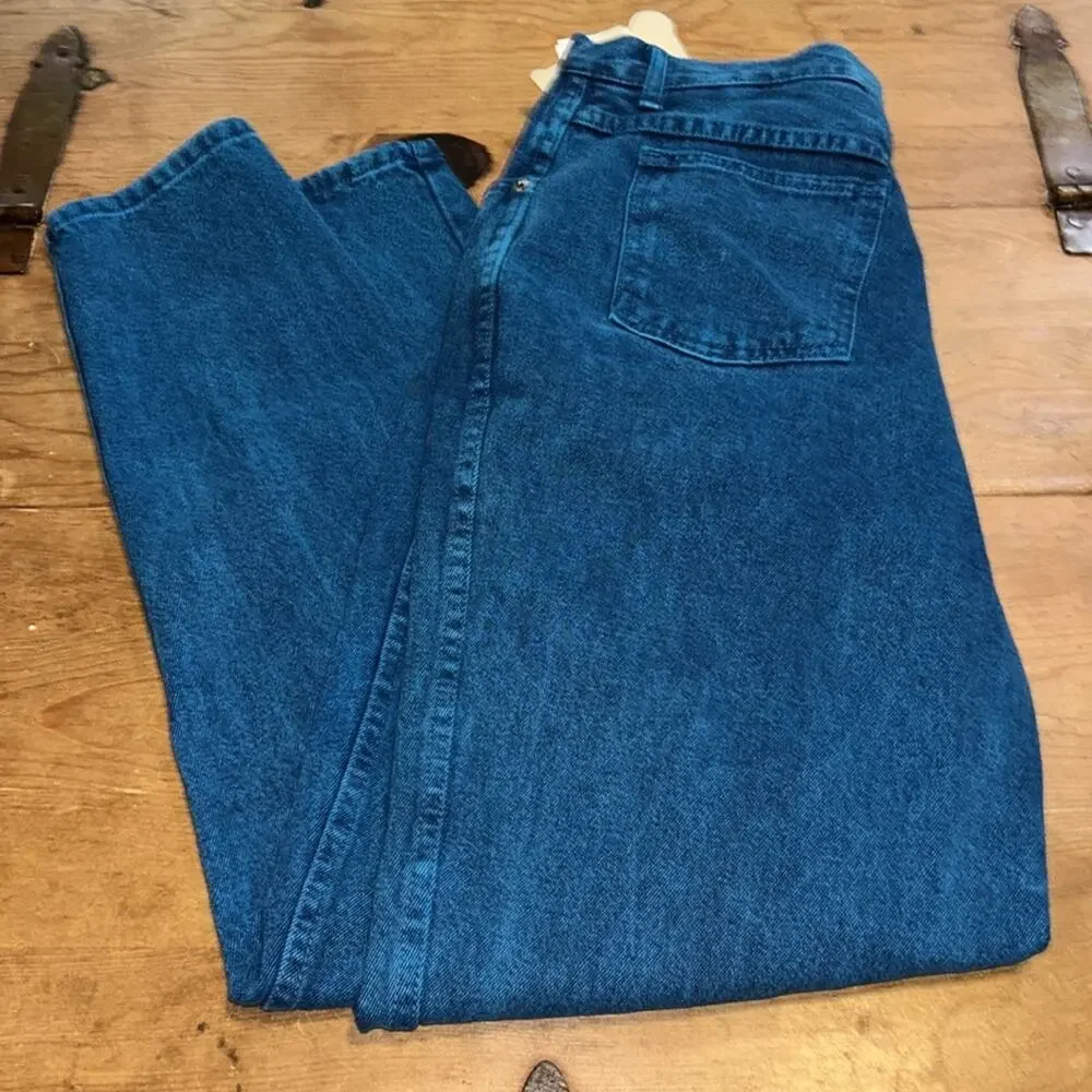 Woman’s Stefano Blue Tapered Ankle Jeans Size 16